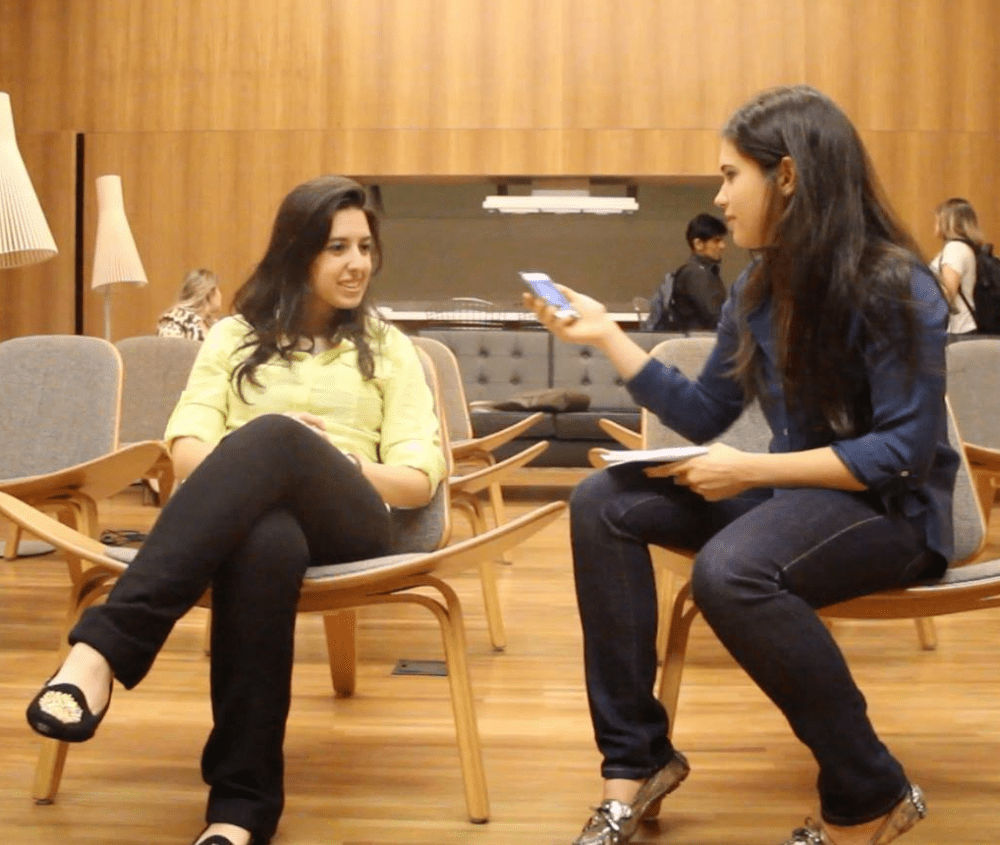 Bel Pesce durante a entrevista, na Livraria Cultura do Shopping Iguatemi de São Paulo Foto: Henry Zatz