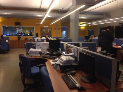 As rádios do Grupo Bandeirantes contam com vastas redações de jornalismo  Foto: Fernanda Giachini